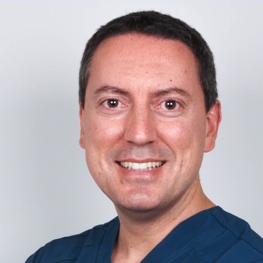 Dr. David González Zamora